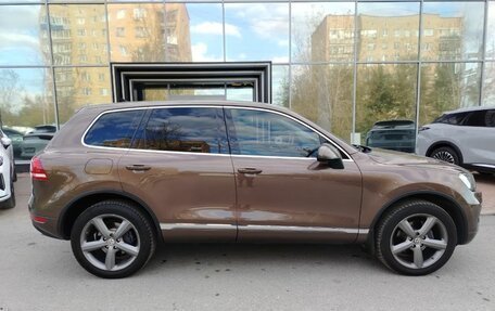Volkswagen Touareg III, 2011 год, 1 875 000 рублей, 4 фотография