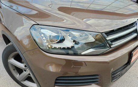 Volkswagen Touareg III, 2011 год, 1 875 000 рублей, 10 фотография