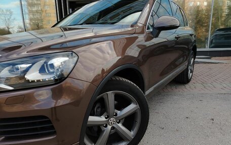 Volkswagen Touareg III, 2011 год, 1 875 000 рублей, 9 фотография
