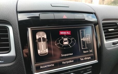 Volkswagen Touareg III, 2011 год, 1 875 000 рублей, 29 фотография