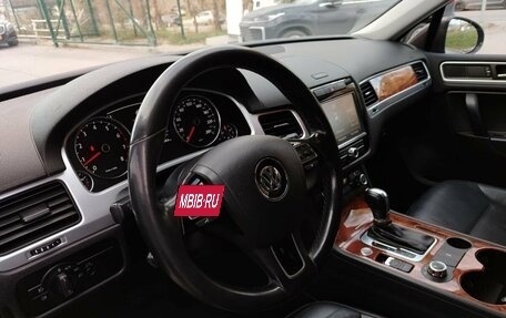 Volkswagen Touareg III, 2011 год, 1 875 000 рублей, 38 фотография