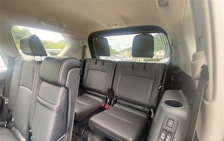 Toyota Land Cruiser Prado 150 рестайлинг 2, 2022 год, 4 400 000 рублей, 15 фотография