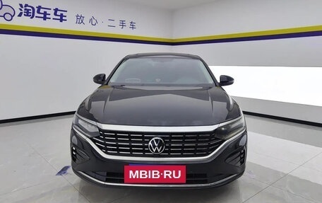 Volkswagen Passat B8 рестайлинг, 2022 год, 2 400 000 рублей, 2 фотография