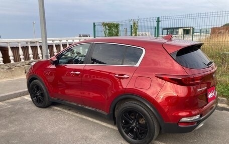 KIA Sportage IV рестайлинг, 2018 год, 2 350 000 рублей, 1 фотография