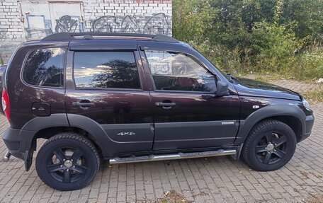 Chevrolet Niva I рестайлинг, 2012 год, 600 000 рублей, 4 фотография