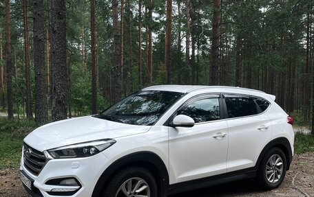 Hyundai Tucson III, 2016 год, 1 690 000 рублей, 3 фотография