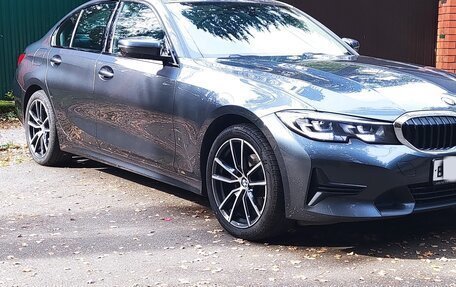 BMW 3 серия, 2021 год, 3 700 000 рублей, 2 фотография