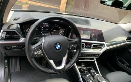 BMW 3 серия, 2021 год, 3 700 000 рублей, 9 фотография