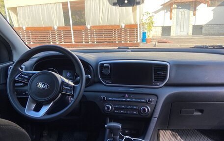 KIA Sportage IV рестайлинг, 2019 год, 2 000 000 рублей, 5 фотография