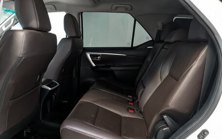Toyota Fortuner II, 2017 год, 3 315 000 рублей, 18 фотография