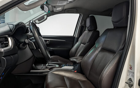 Toyota Fortuner II, 2017 год, 3 315 000 рублей, 20 фотография