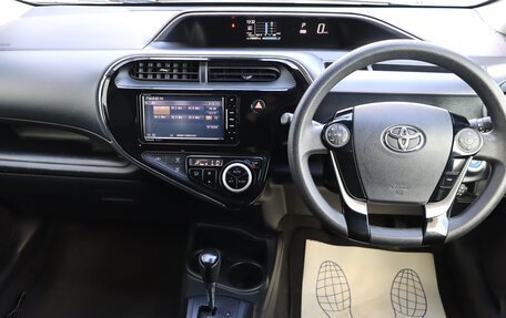 Toyota Aqua I, 2017 год, 700 000 рублей, 8 фотография