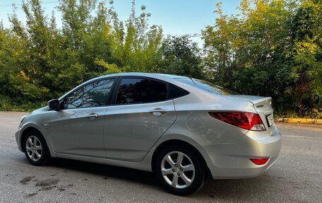 Hyundai Solaris II рестайлинг, 2013 год, 770 000 рублей, 5 фотография