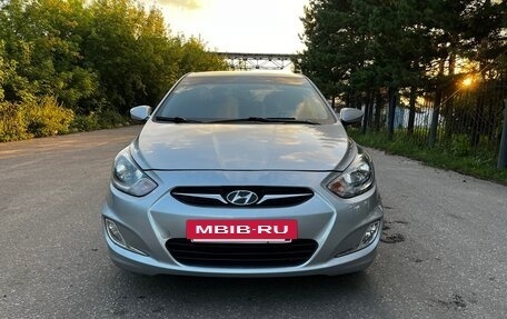 Hyundai Solaris II рестайлинг, 2013 год, 770 000 рублей, 17 фотография