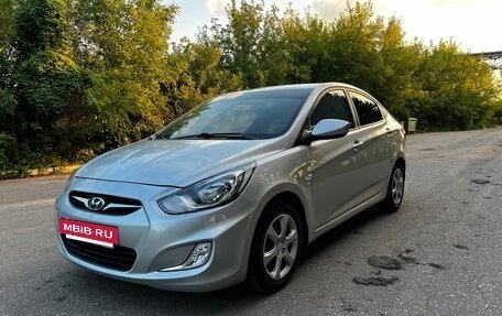 Hyundai Solaris II рестайлинг, 2013 год, 770 000 рублей, 19 фотография