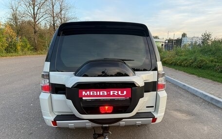 Mitsubishi Pajero IV, 2019 год, 3 300 000 рублей, 5 фотография