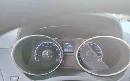 Hyundai ix35 I рестайлинг, 2011 год, 950 000 рублей, 8 фотография