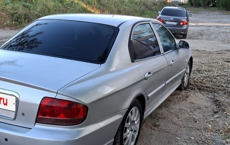 Hyundai Sonata IV рестайлинг, 2005 год, 405 000 рублей, 4 фотография