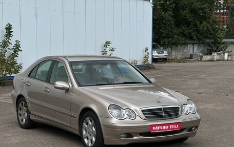 Mercedes-Benz C-Класс, 2004 год, 449 000 рублей, 1 фотография