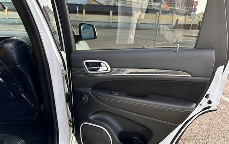 Jeep Grand Cherokee, 2013 год, 3 790 000 рублей, 26 фотография