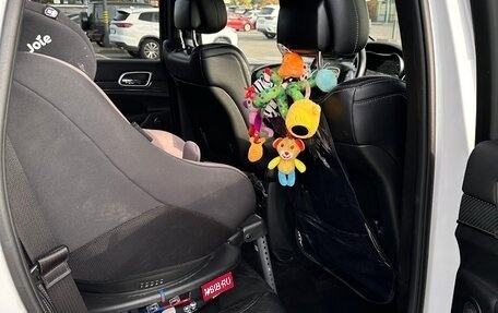 Jeep Grand Cherokee, 2013 год, 3 790 000 рублей, 24 фотография