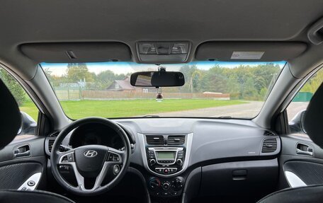 Hyundai Solaris II рестайлинг, 2011 год, 595 000 рублей, 7 фотография