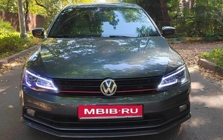 Volkswagen Jetta VI, 2016 год, 1 550 000 рублей, 2 фотография