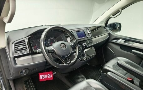 Volkswagen Multivan T6 рестайлинг, 2018 год, 4 390 000 рублей, 7 фотография