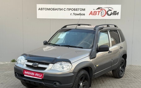 Chevrolet Niva I рестайлинг, 2016 год, 692 000 рублей, 3 фотография