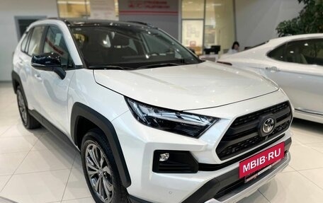 Toyota RAV4, 2025 год, 4 690 000 рублей, 2 фотография