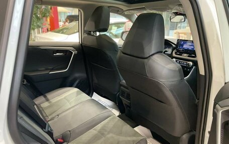 Toyota RAV4, 2025 год, 4 690 000 рублей, 12 фотография