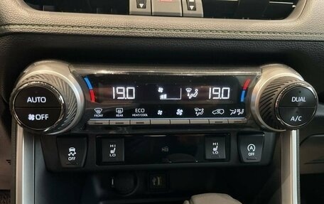 Toyota RAV4, 2025 год, 4 690 000 рублей, 17 фотография