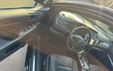 Toyota Camry, 2017 год, 2 200 000 рублей, 14 фотография