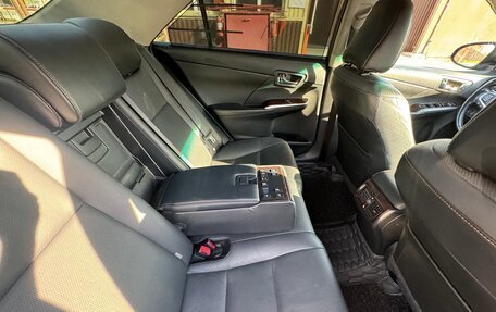 Toyota Camry, 2017 год, 2 200 000 рублей, 16 фотография
