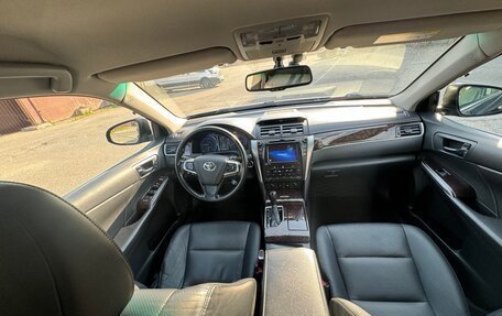 Toyota Camry, 2017 год, 2 200 000 рублей, 22 фотография