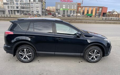 Toyota RAV4, 2019 год, 2 750 000 рублей, 5 фотография