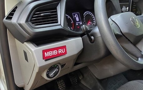 Volkswagen Transporter T6 рестайлинг, 2021 год, 4 200 000 рублей, 15 фотография