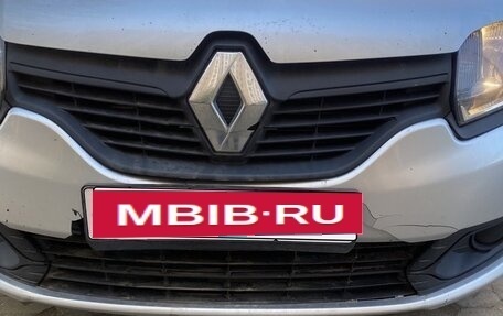 Renault Logan II, 2015 год, 650 000 рублей, 11 фотография