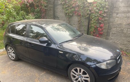 BMW 1 серия, 2010 год, 700 000 рублей, 2 фотография