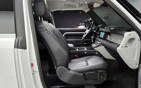 Land Rover Defender II, 2021 год, 9 724 176 рублей, 19 фотография