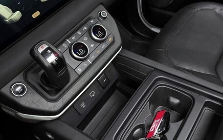 Land Rover Defender II, 2021 год, 9 724 176 рублей, 16 фотография