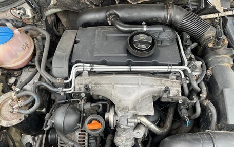 Volkswagen Passat B6, 2005 год, 550 000 рублей, 8 фотография