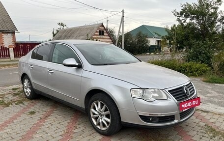 Volkswagen Passat B6, 2005 год, 550 000 рублей, 2 фотография