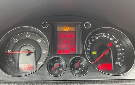 Volkswagen Passat B6, 2005 год, 550 000 рублей, 10 фотография