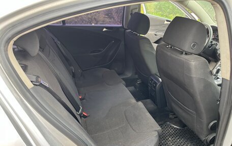 Volkswagen Passat B6, 2005 год, 550 000 рублей, 12 фотография