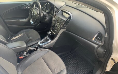 Opel Astra J, 2011 год, 650 000 рублей, 13 фотография