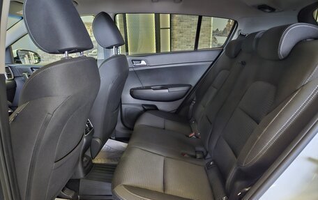 KIA Sportage IV рестайлинг, 2019 год, 2 090 000 рублей, 16 фотография