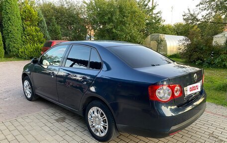 Volkswagen Jetta VI, 2009 год, 520 000 рублей, 3 фотография