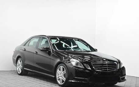 Mercedes-Benz E-Класс, 2013 год, 1 445 000 рублей, 2 фотография