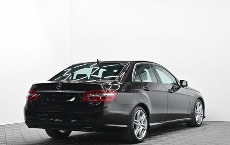 Mercedes-Benz E-Класс, 2013 год, 1 445 000 рублей, 4 фотография